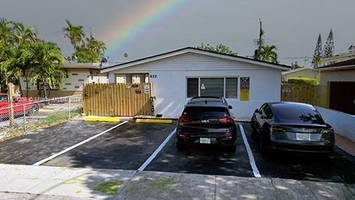 622 NE 6th St-Unit -1 in Hallandale Beach, FL - Building Photo
