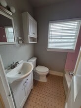 128 Claremont Ave, Unit 4 in San Antonio, TX - Foto de edificio - Building Photo