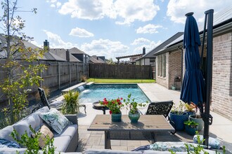 198 Western Way in Waxahachie, TX - Building Photo - Building Photo