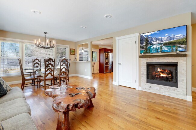 2936 Warbler Pl in Highland Park, IL - Building Photo - Building Photo