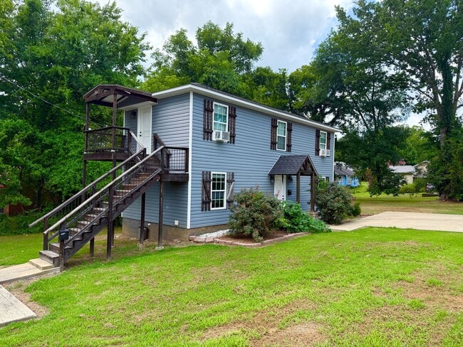 property at 480 S 8th St
