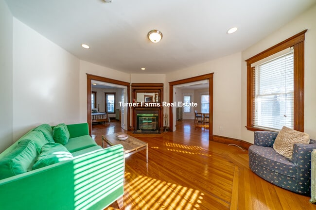 124 Forest St, Unit 1