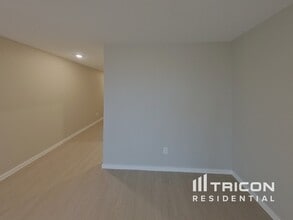 10709 Dusty Rnch Rd in Fort Worth, TX - Building Photo - Building Photo