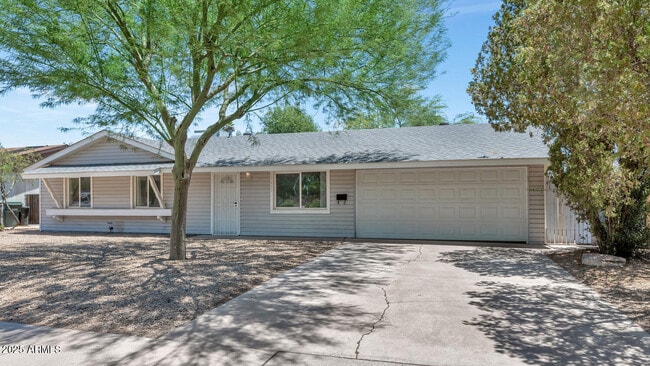 13635 N 37th Pl in Phoenix, AZ - Building Photo - Building Photo
