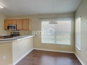 5831 Wrenwater Dr in Lithia, FL - Foto de edificio - Building Photo