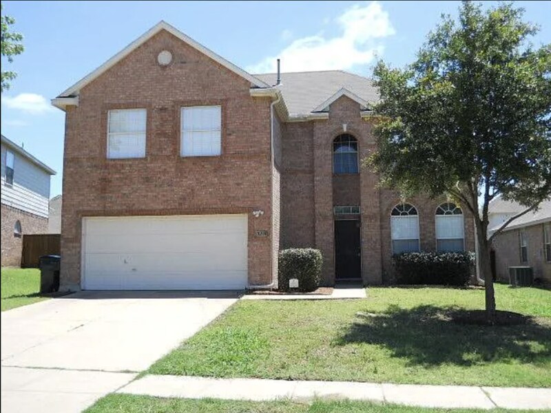 3204 Paradise Valley Dr in Plano, TX - Building Photo