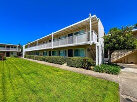 Seminary, 449-479* in Napa, CA - Building Photo