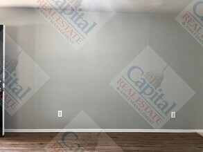 733 W Perry Dr in Mustang, OK - Building Photo - Building Photo