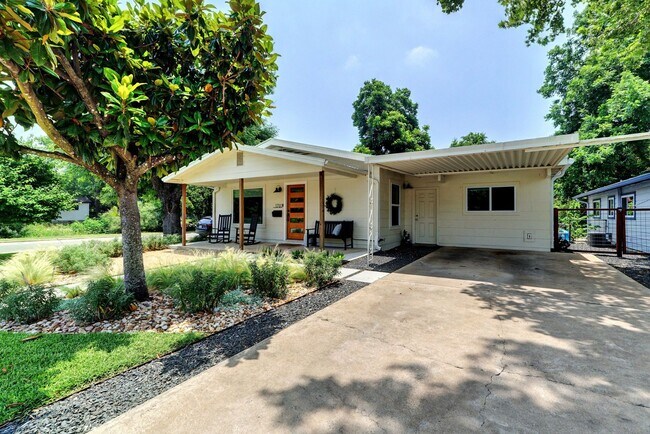 1701 Brentwood St in Austin, TX - Building Photo - Building Photo