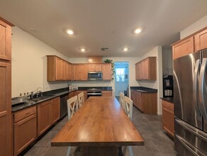 6377 Tawhana Ln in Gilroy, CA - Building Photo - Building Photo