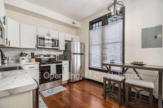 property at 2518 Woolworth Ave