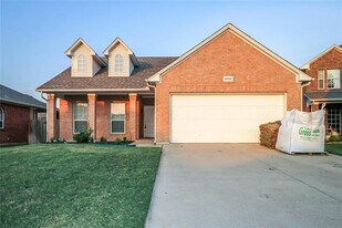 12532 Clarksburg Trail in Fort Worth, TX - Building Photo