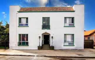 440 E 27th St in Los Angeles, CA - Building Photo