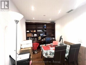 763 Bay St. in Toronto, ON - Building Photo - Building Photo