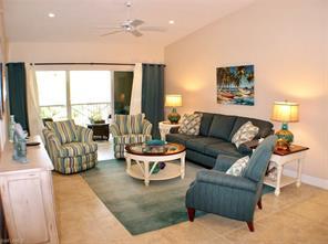 7066 Barrington Cir-Unit -201 in Naples, FL - Foto de edificio