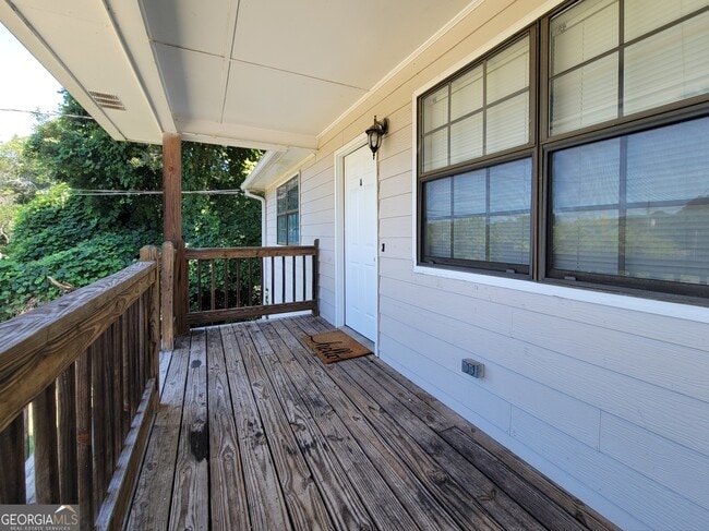 400 Meadowview Dr in Winder, GA - Building Photo - Building Photo