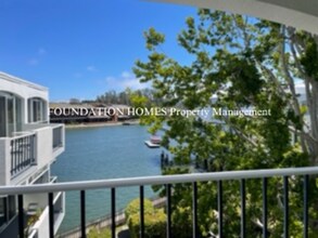 2330 Shelter Bay Ave in Mill Valley, CA - Building Photo - Building Photo