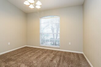 5800 Driftwood Dr in Winter Haven, FL - Foto de edificio - Building Photo