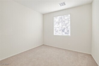 2705 Holmes Creek Ct in Las Vegas, NV - Building Photo - Building Photo