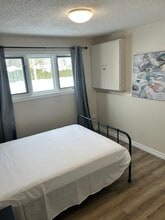 130 Freshmeadow Way in Guelph, ON - Building Photo - Building Photo