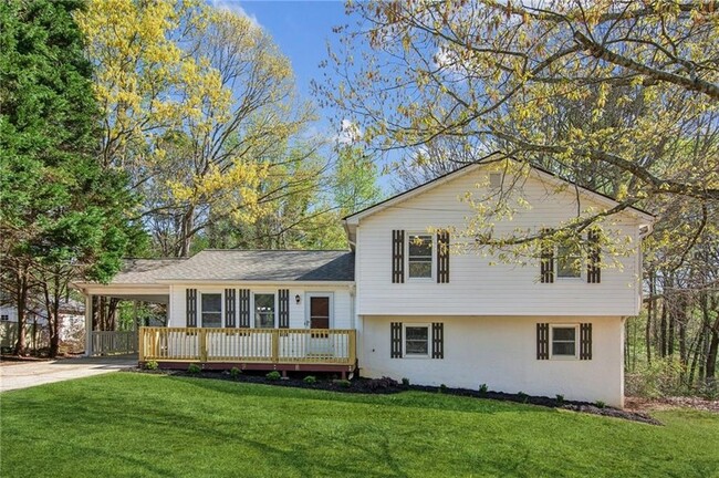 property at 2453 Falcon Ct