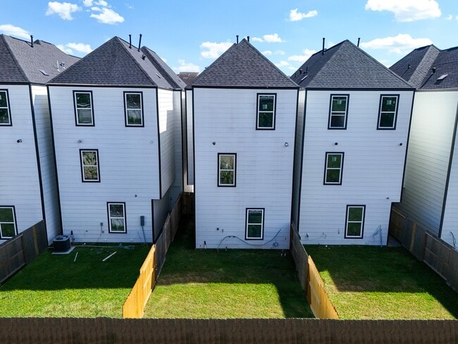 6324 Del Rio St in Houston, TX - Building Photo - Building Photo