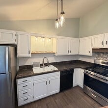 2350 Sunny Creek St SE in Kentwood, MI - Building Photo - Building Photo