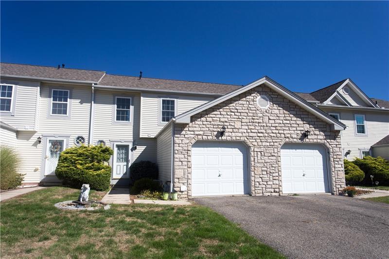 3304 Timberglen Dr in Imperial, PA - Building Photo
