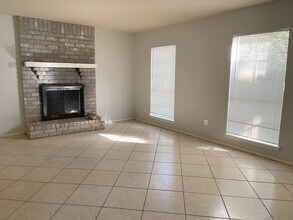 3127 Glen Spring Dr in Houston, TX - Building Photo - Building Photo