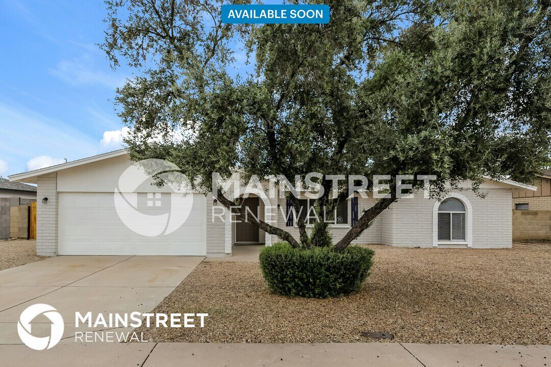 4925 W Phelps Rd in Glendale, AZ - Building Photo