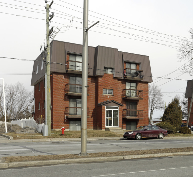 3775 Dagenais Boul O in Laval, QC - Building Photo