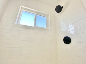 917 N Hudson Ave, Unit 7 in Los Angeles, CA - Building Photo - Building Photo