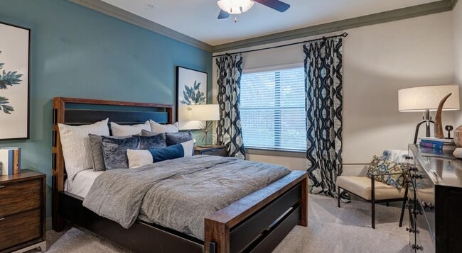 2539 Spring Cypress Rd in Spring, TX - Foto de edificio - Building Photo