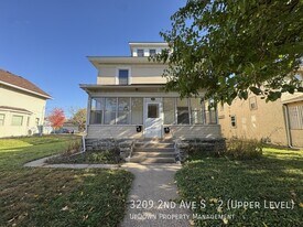3209 2nd Ave S in Minneapolis, MN - Building Photo
