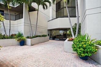 1600 Gulf Blvd in Clearwater, FL - Building Photo - Building Photo