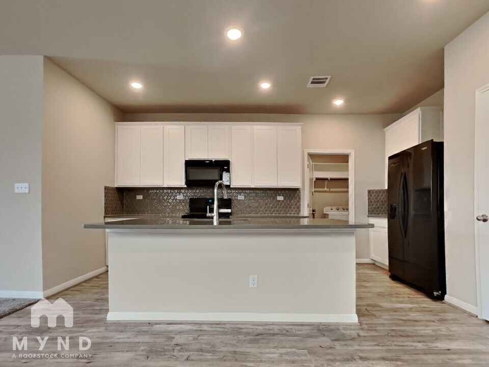 116 Canis St in Georgetown, TX - Building Photo