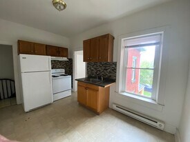 1130 Willow St in Lebanon, PA - Building Photo