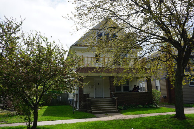 property at 623 Davis St