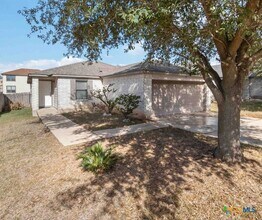 224 Capistrano Dr in San Marcos, TX - Building Photo - Building Photo