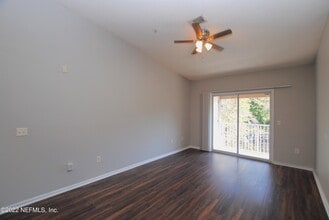1418 Manotak Point Dr-Unit -204 in Jacksonville, FL - Building Photo - Building Photo
