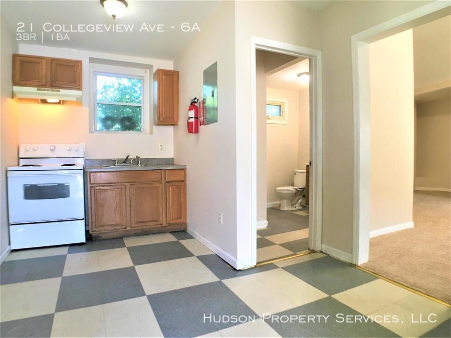 21 Collegeview Ave-Unit -6A in Arlington, NY - Building Photo