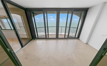 3003 S Atlantic Ave in Daytona Beach Shores, FL - Building Photo - Building Photo