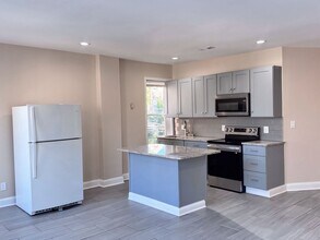 1315 W 18th St in Chicago, IL - Building Photo - Building Photo