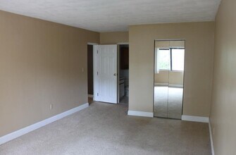 677 Quincy Shore Dr-Unit -202 in Quincy, MA - Building Photo - Building Photo