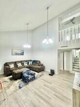 7122 Cypress Cove Rd in Jacksonville, FL - Building Photo - Building Photo