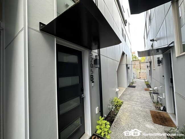 property at 5205b 51st Ave S