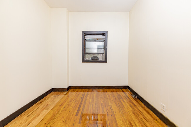 88 Starr St in Brooklyn, NY - Building Photo - Building Photo