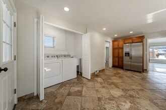 2659 W Asplin Dr in Rocky River, OH - Building Photo - Building Photo