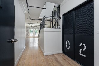 681 Shatto Pl in Los Angeles, CA - Building Photo - Building Photo