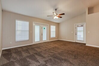 7945 Sugar Pine Blvd in Lakeland, FL - Building Photo - Building Photo